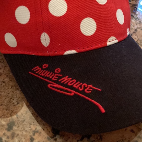 NEW Disney Parks exclusive red polka dot Minnie Mouse ball cap - Picture 2 of 4